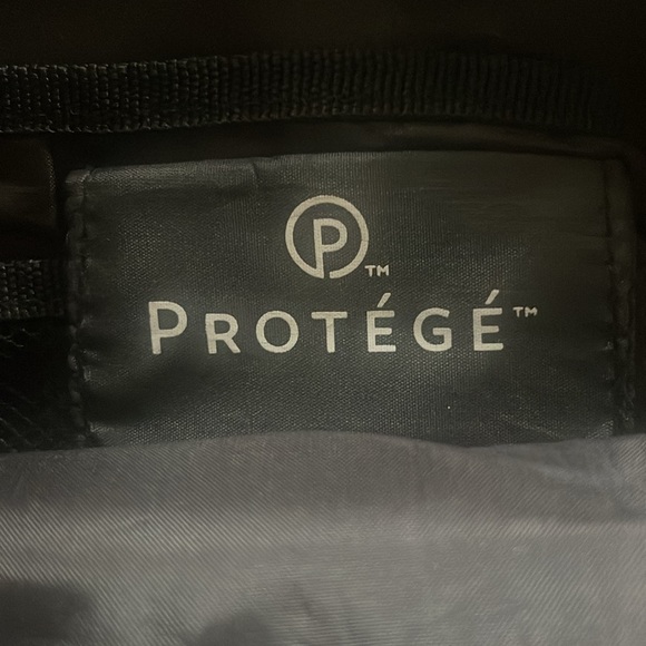 Protege black back pack. - Picture 7 of 9